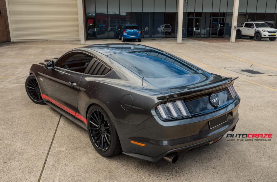 FORD MUSTANG SF09 SATIN BLACK
